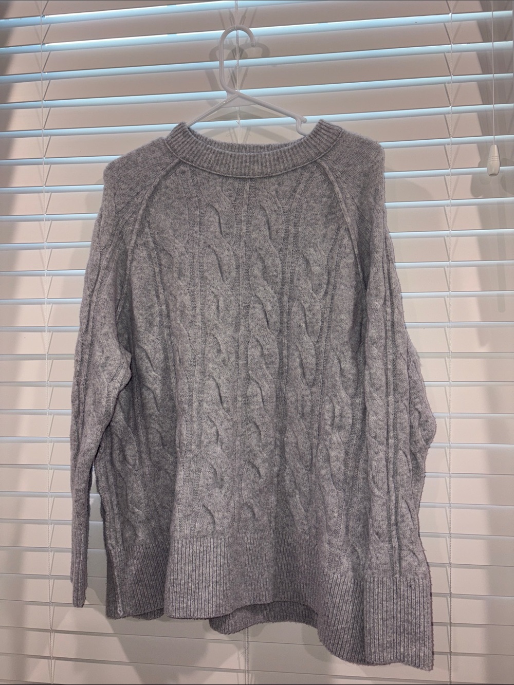 Aerie NWOT Gray Cable Knit Women's Sweater
